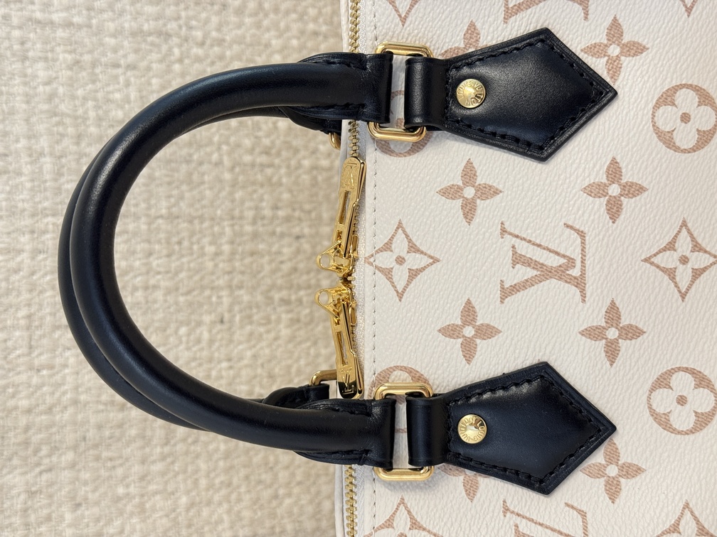 Speedy 20B Monogram Dune