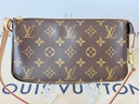Pochette Accessoires Monogram