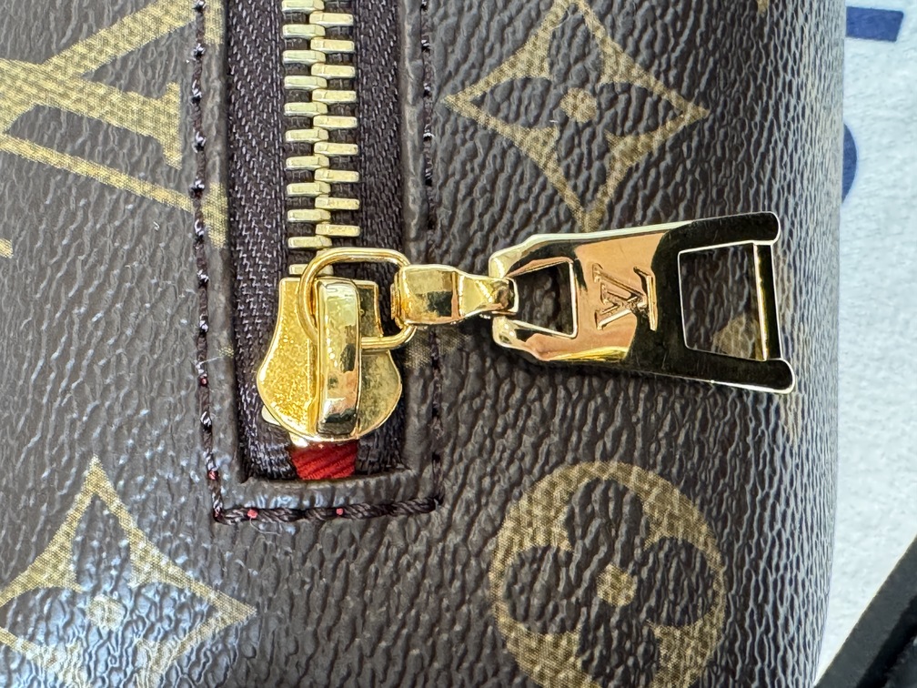 Bumbag Monogram World Tour