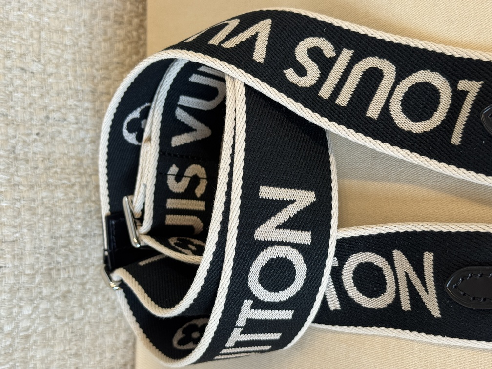 Bandouliere schwarz weiss