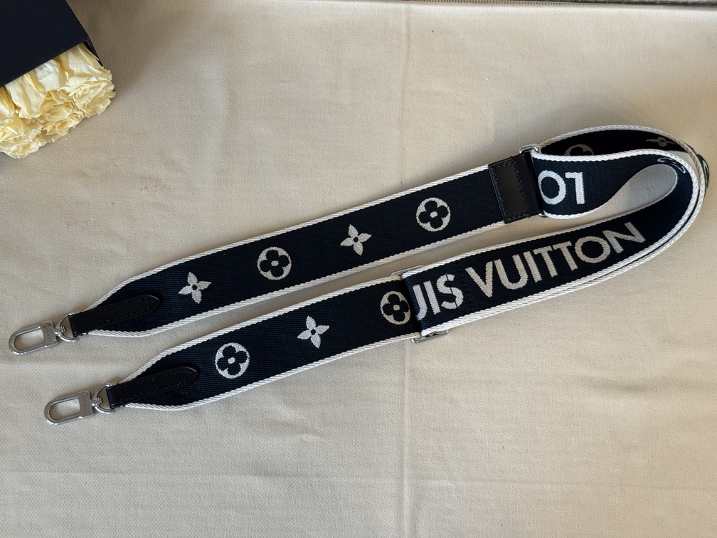 Bandouliere schwarz weiss