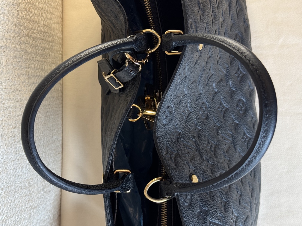 Montaigne GM Empreinte schwarz