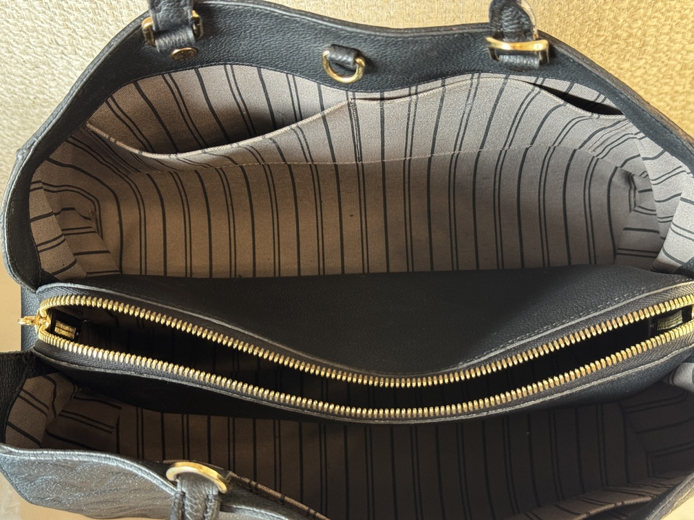 Montaigne GM Empreinte schwarz