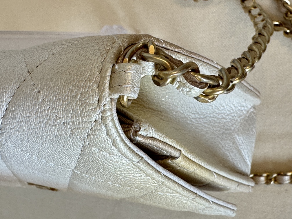 CHANEL Wallet on chain Ombre beige