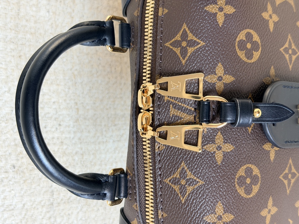 Petite Malle Souple Monogram