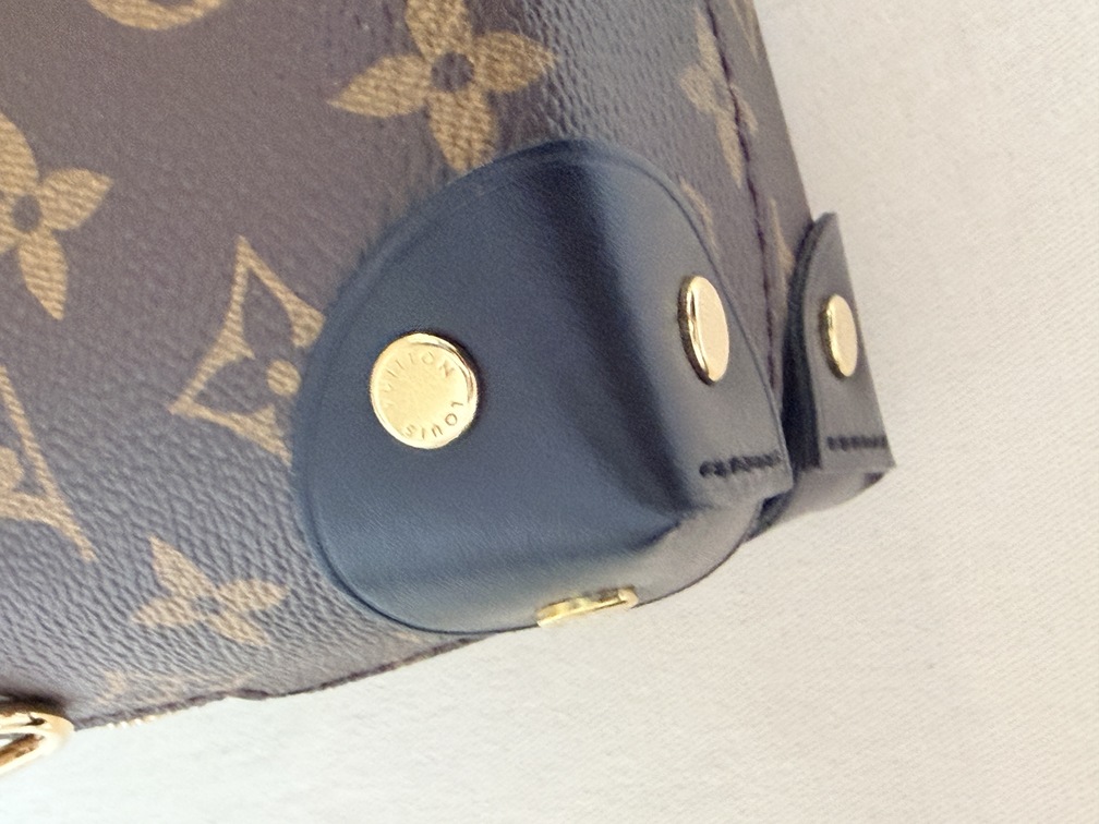 Petite Malle Souple Monogram