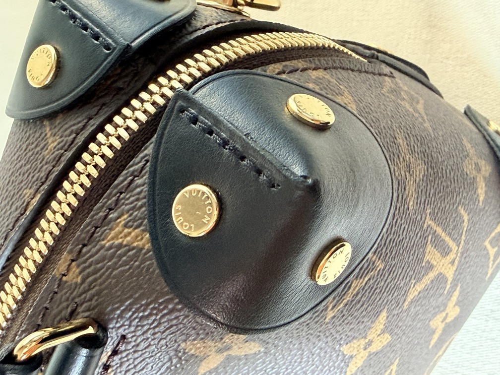 Petite Malle Souple Monogram