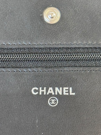 CHANEL Wallet on chain Lackleder schwarz