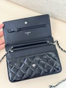 CHANEL Wallet on chain Lackleder schwarz