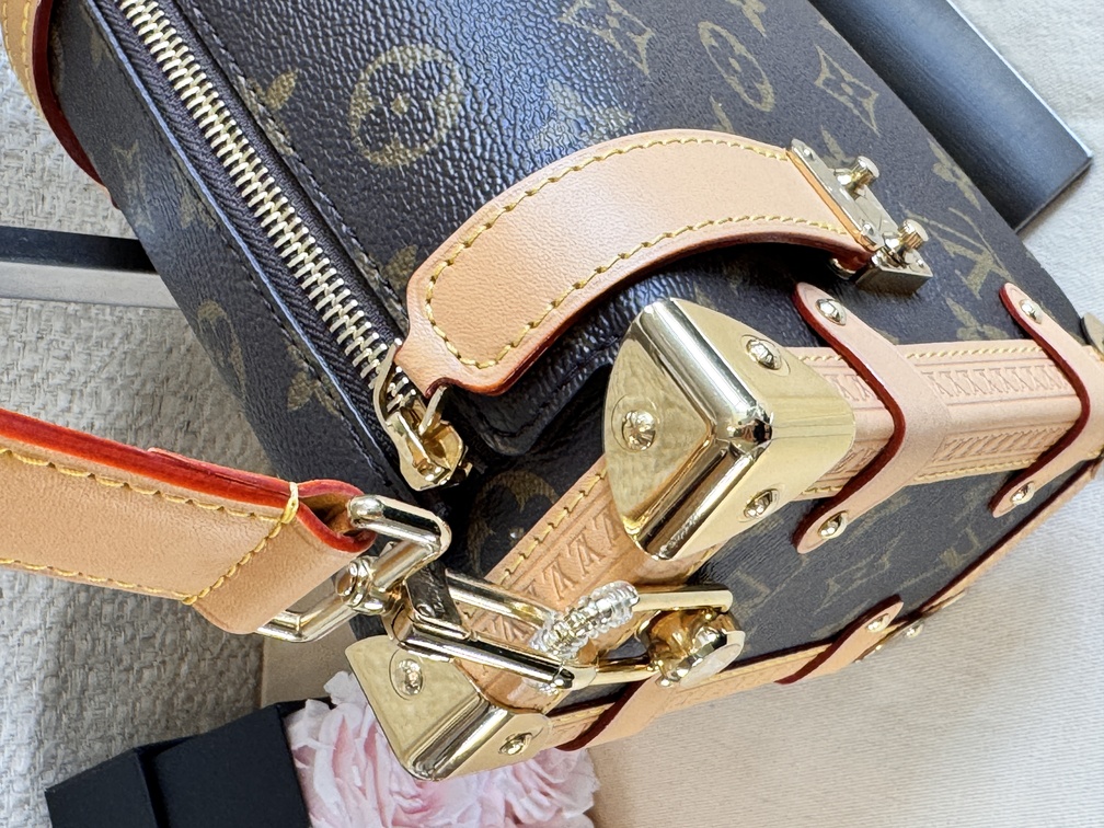 Side Trunk MM Monogram
