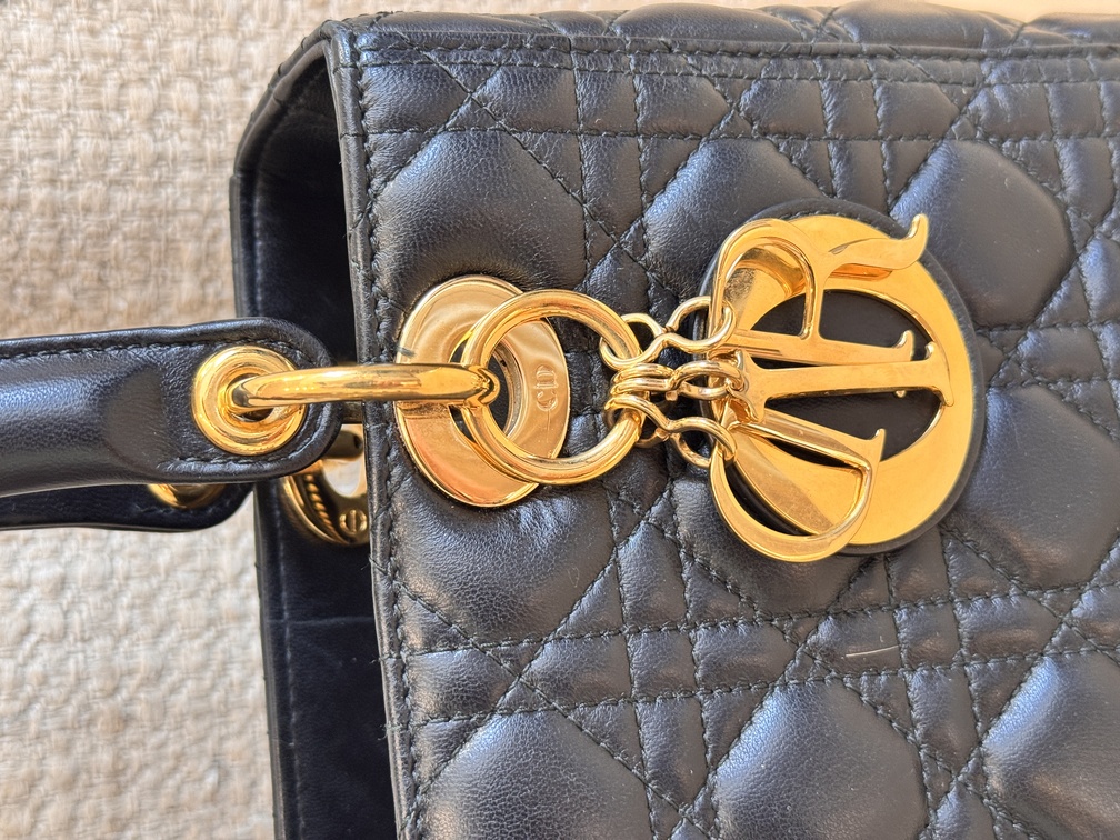 DIOR Lady Medium Cannage