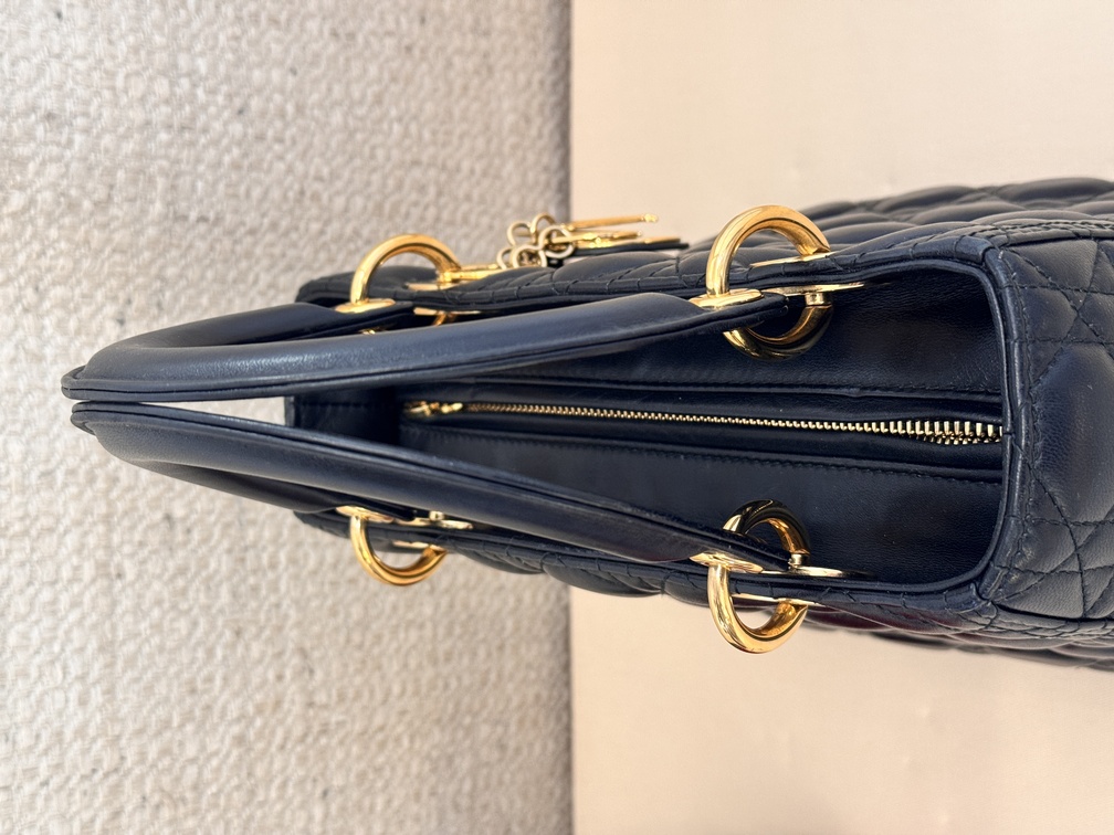 DIOR Lady Medium Cannage
