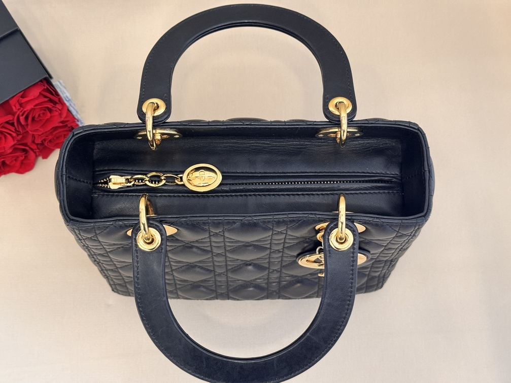 DIOR Lady Medium Cannage