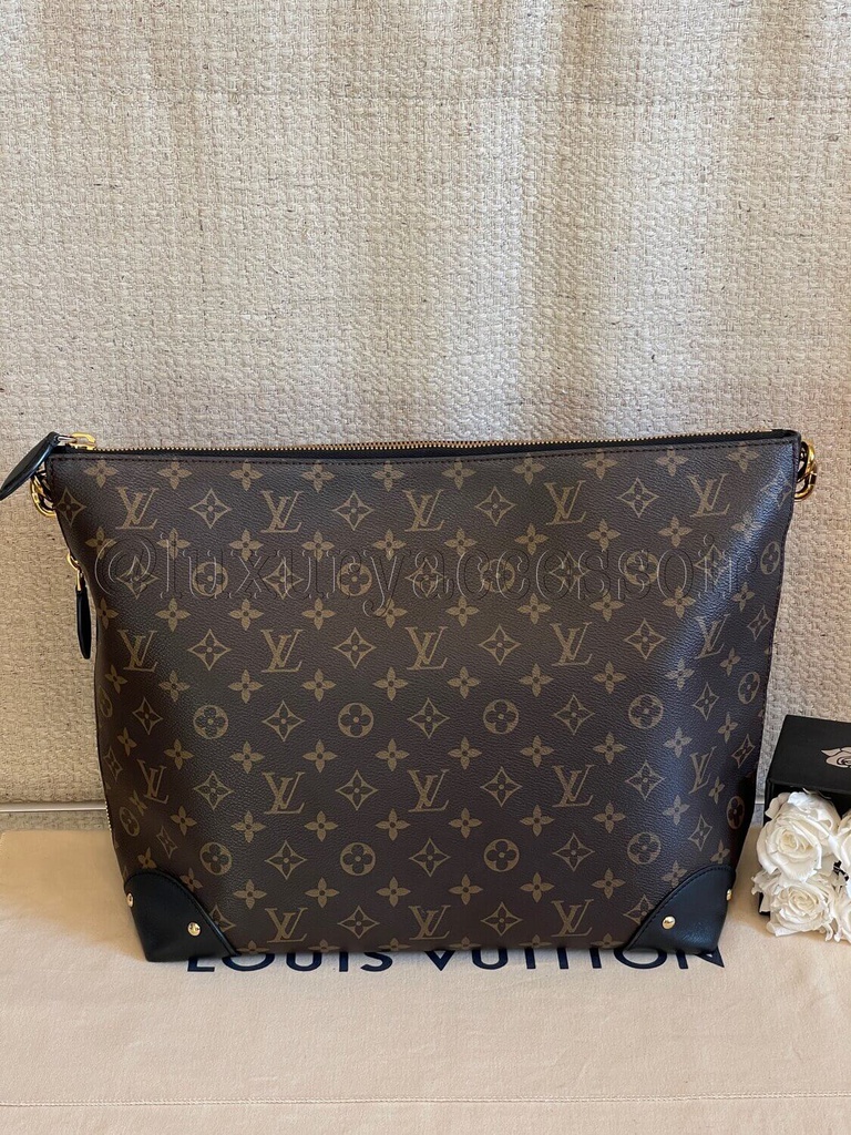 Triangle Softy Monogram Reverse