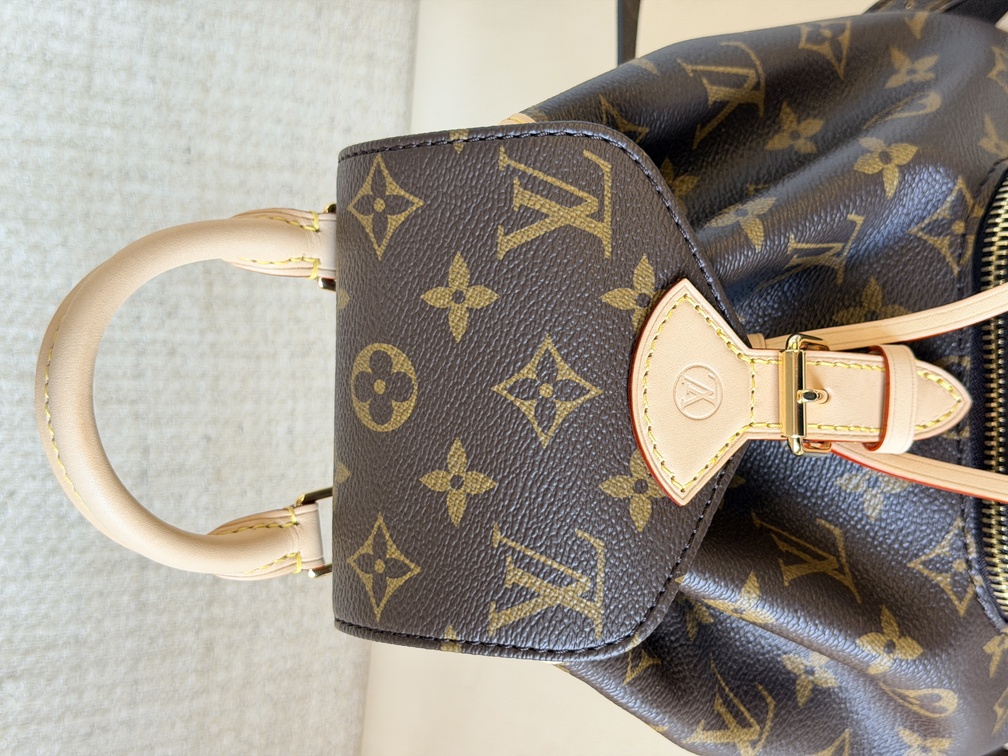 Montsouris Mini Monogram