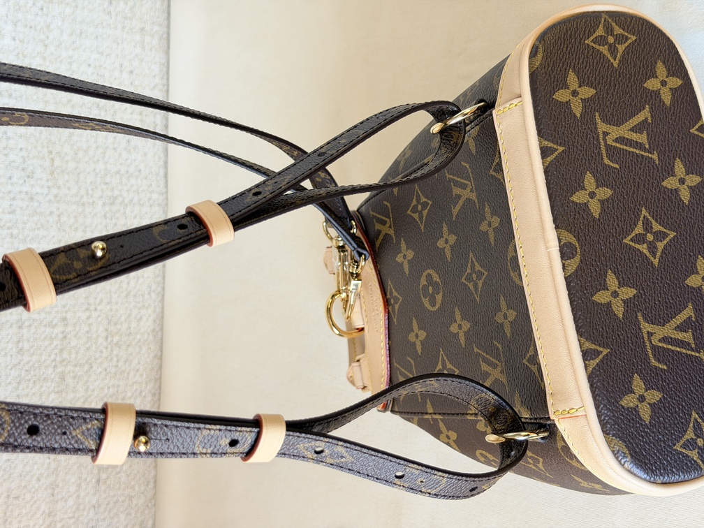 Montsouris Mini Monogram