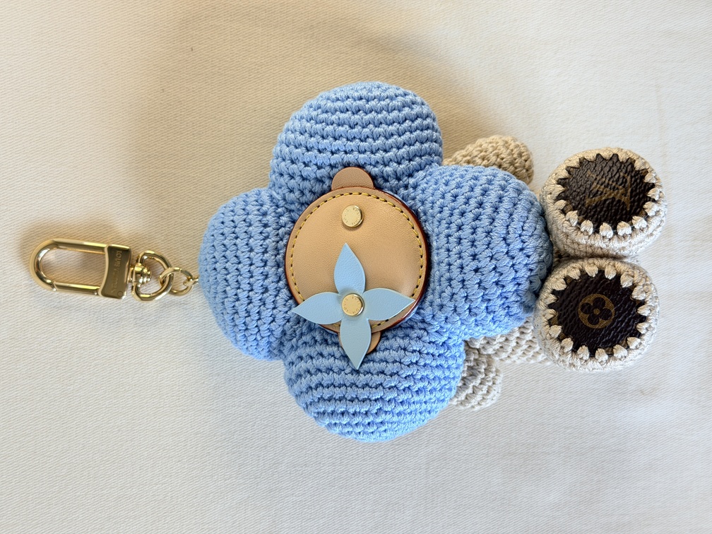 Taschenschmuck Vivienne Crochet blau