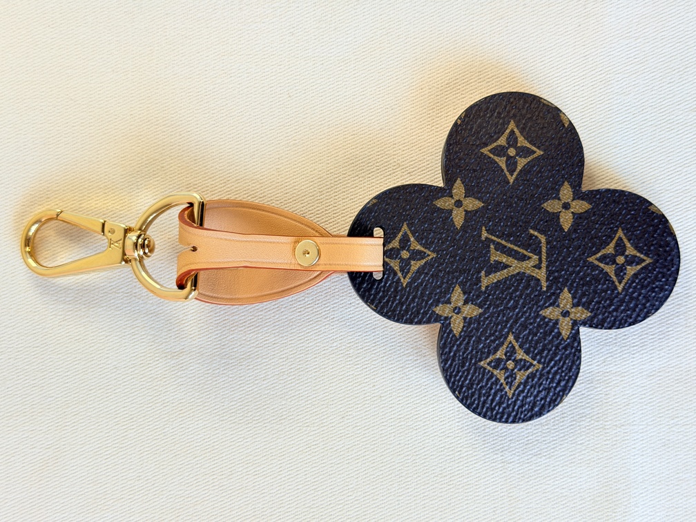 Taschenschmuck Vivienne light rose