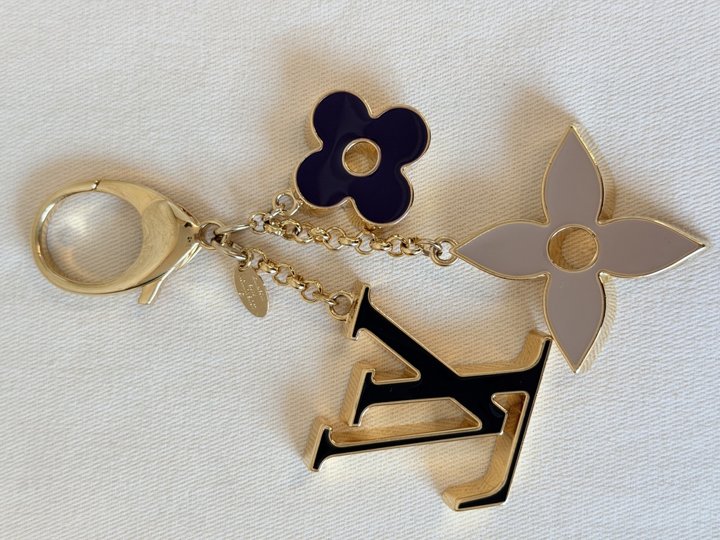 Bagcharm Fleur de Monogram