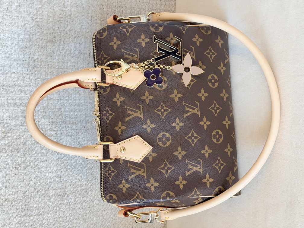 Bagcharm Fleur de Monogram
