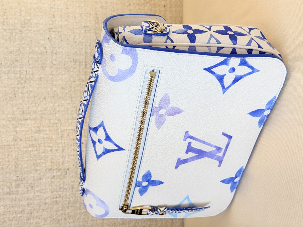 Pochette Metis By The Pool blau