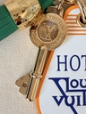 Taschenschmuck Hotel Vuitton Key