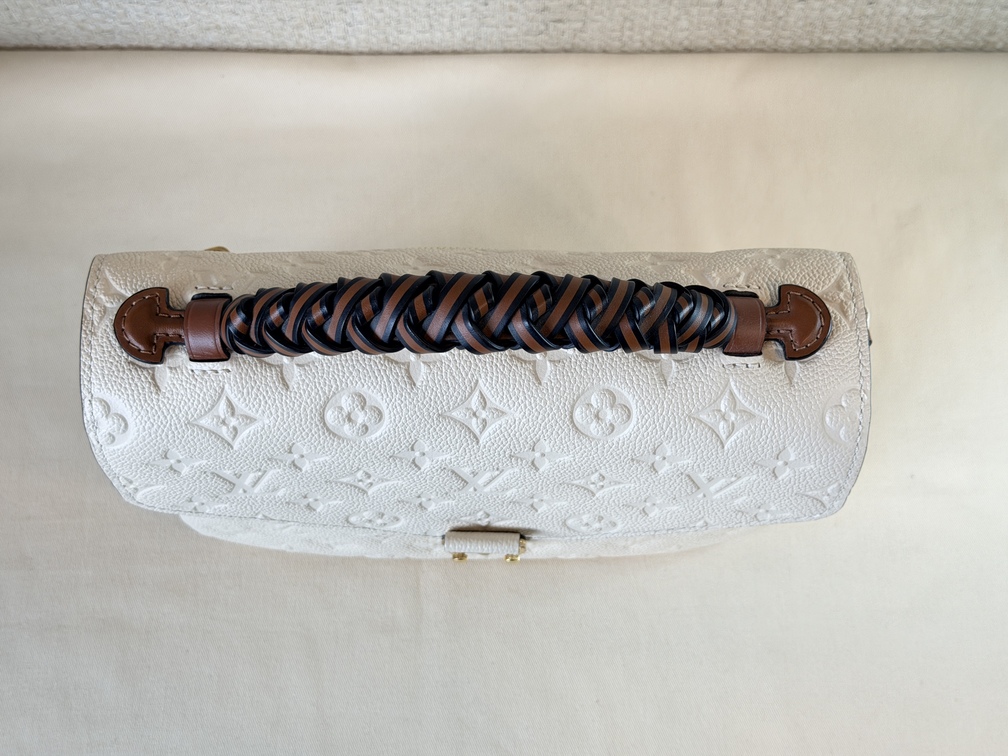 Pochette Metis Empreinte Creme / chocolate braided