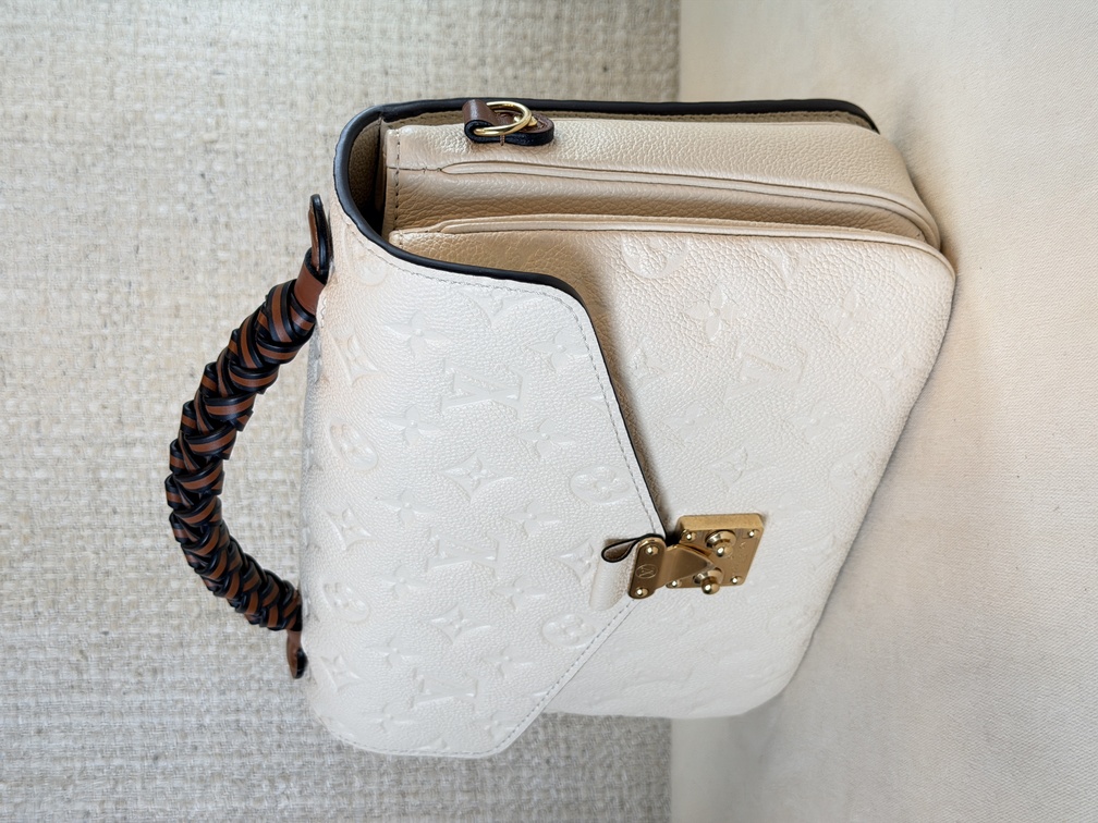 Pochette Metis Empreinte Creme / chocolate braided
