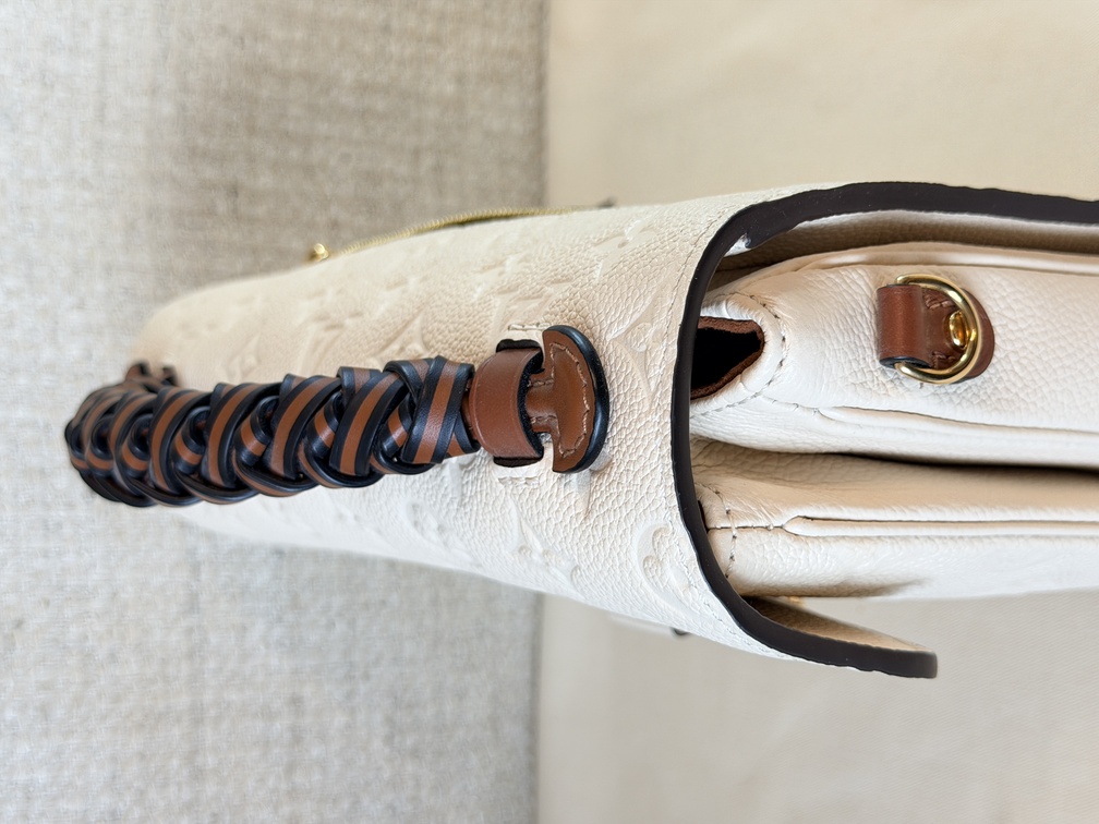 Pochette Metis Empreinte Creme / chocolate braided