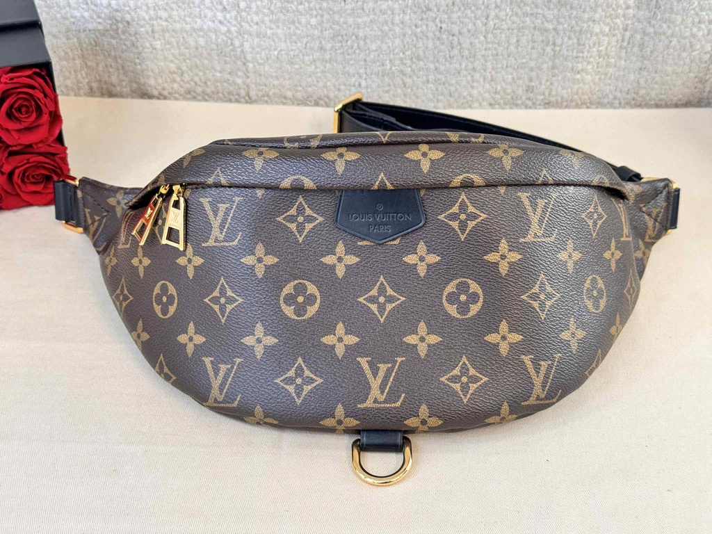 Bumbag Monogram World Tour