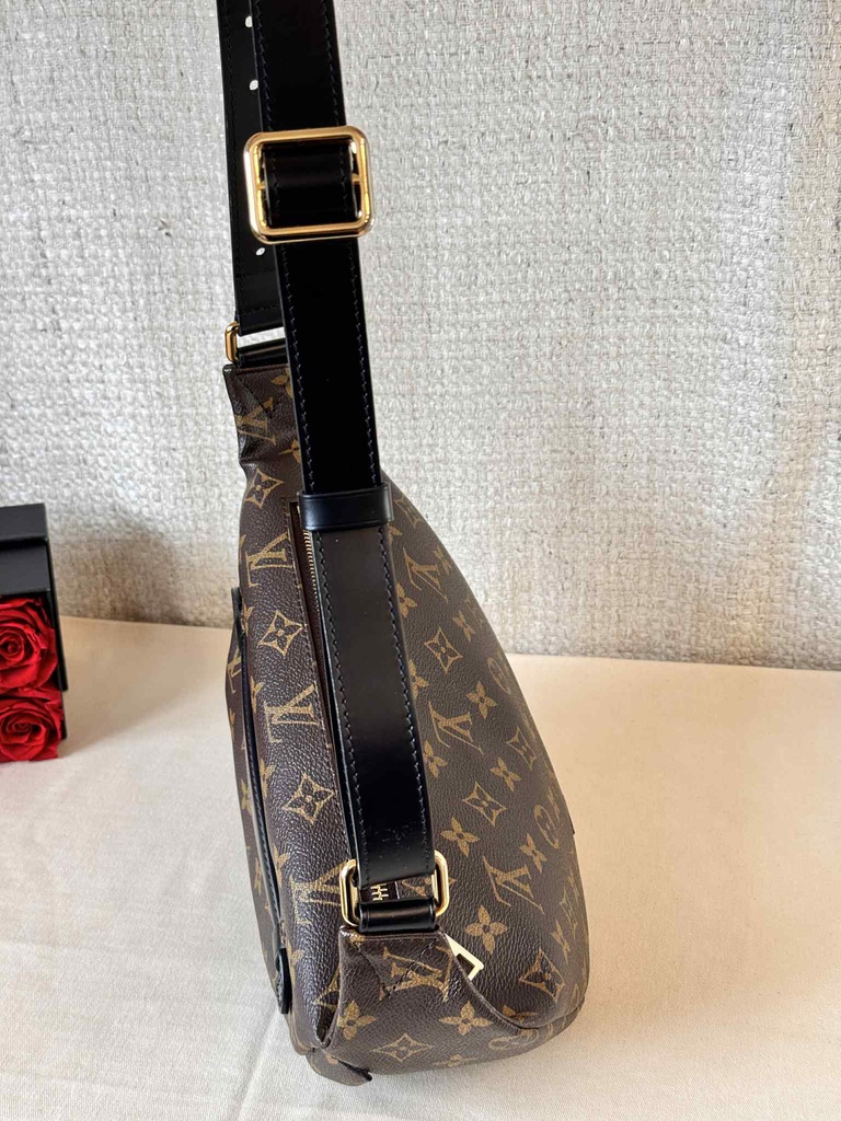 Bumbag Monogram World Tour