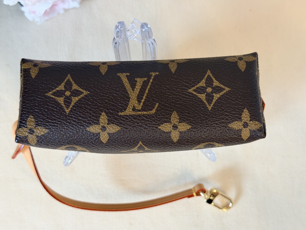 Kosmetiktäschchen Monogram
