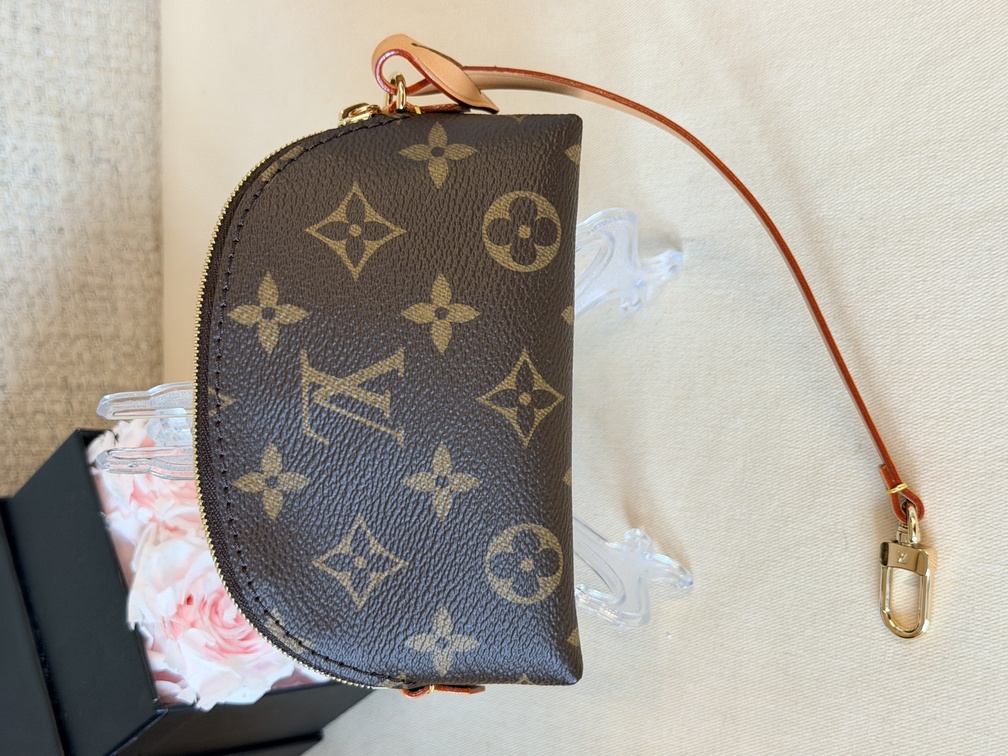 Kosmetiktäschchen Monogram