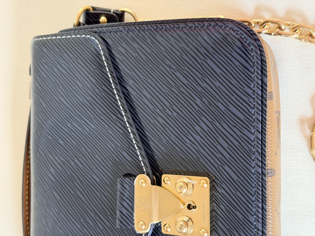 Pochette Metis Mini EPI Reverse