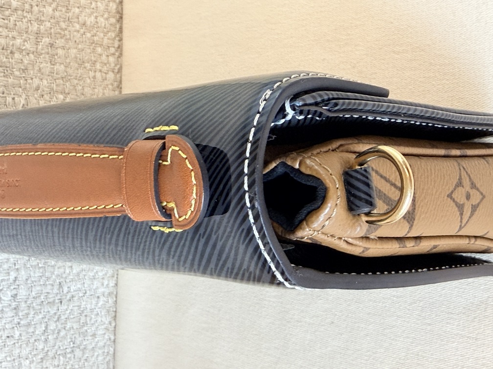 Pochette Metis Mini EPI Reverse