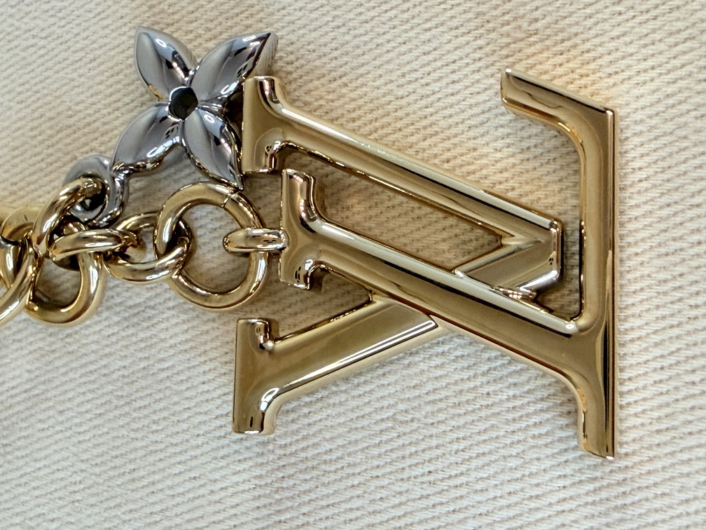 Taschenschmuck Micro LV