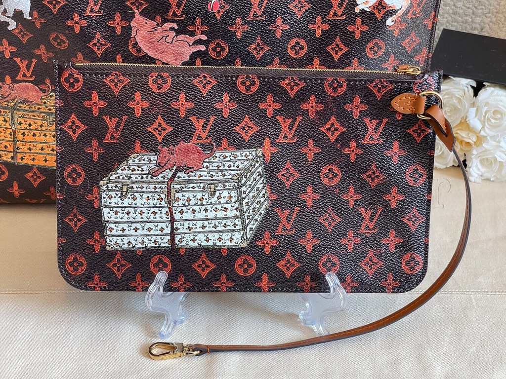 Louis Vuitton Pochette City Steamer