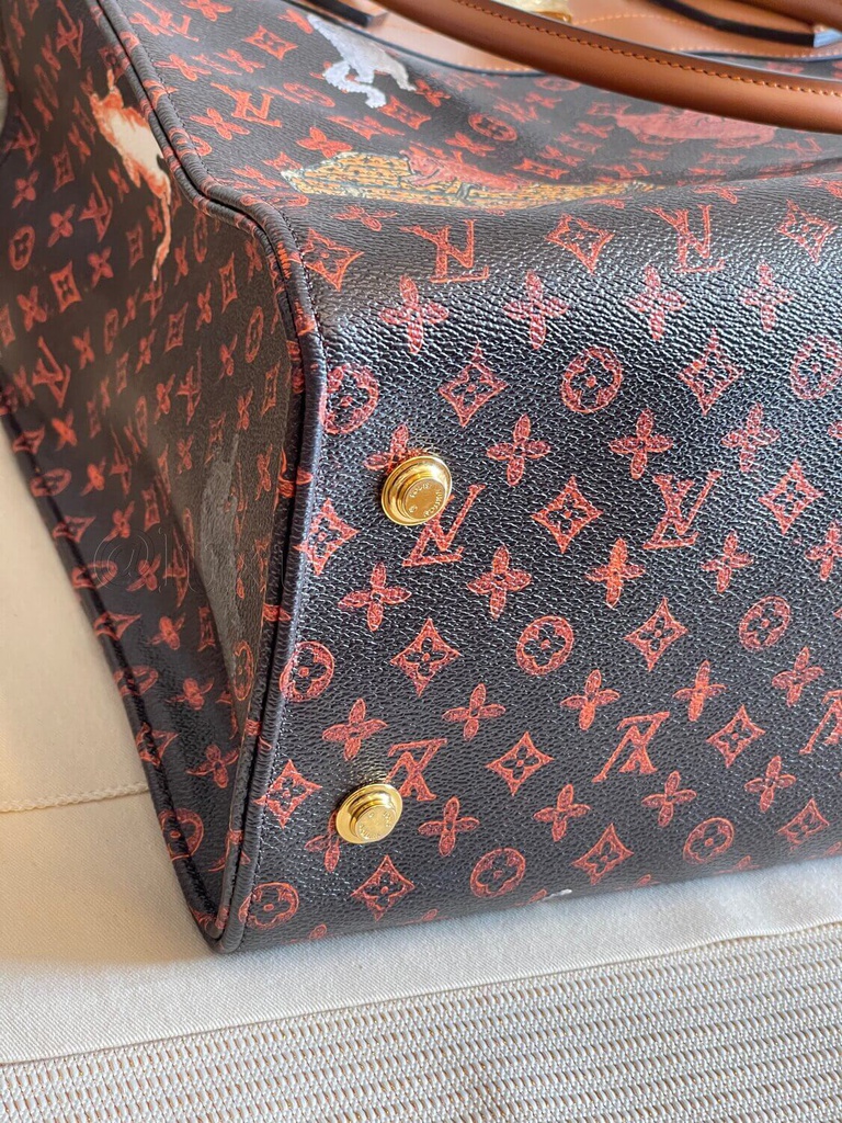 Louis Vuitton Catogram Coated Canvas City Steamer Cabas XXL Gold Hardware,  2018 Available For Immediate Sale At Sotheby's