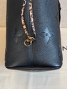 Neverfull MM Wild at Heart schwarz