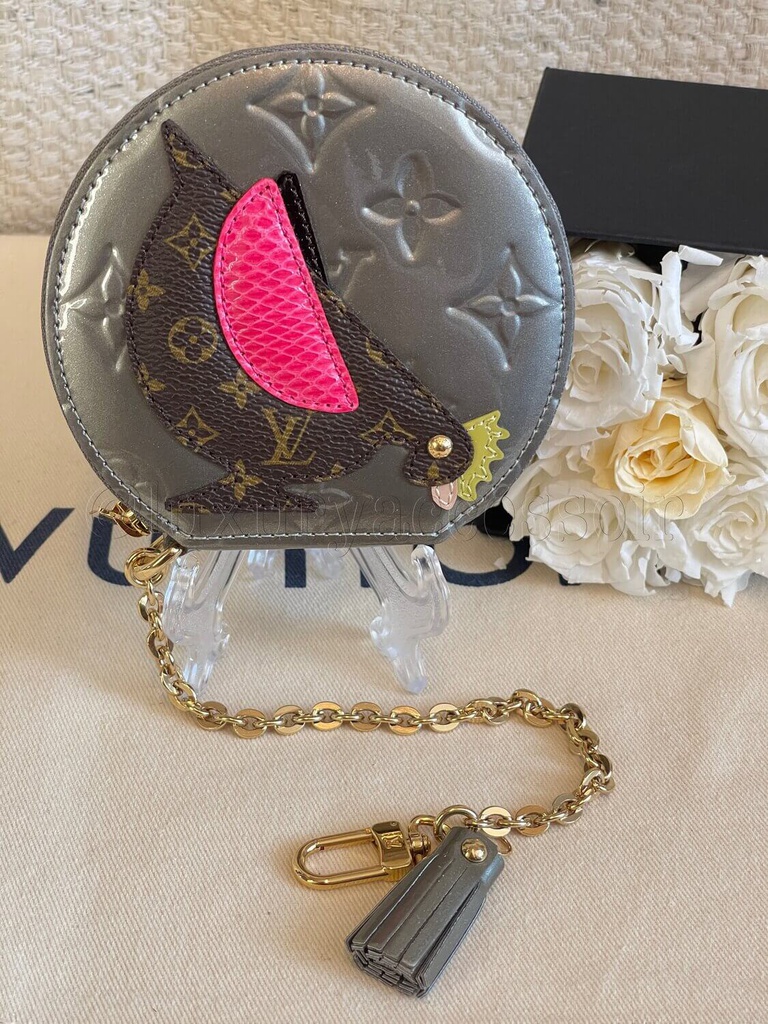 LOUIS VUITTON Monogram Round Coin Purse | FASHIONPHILE