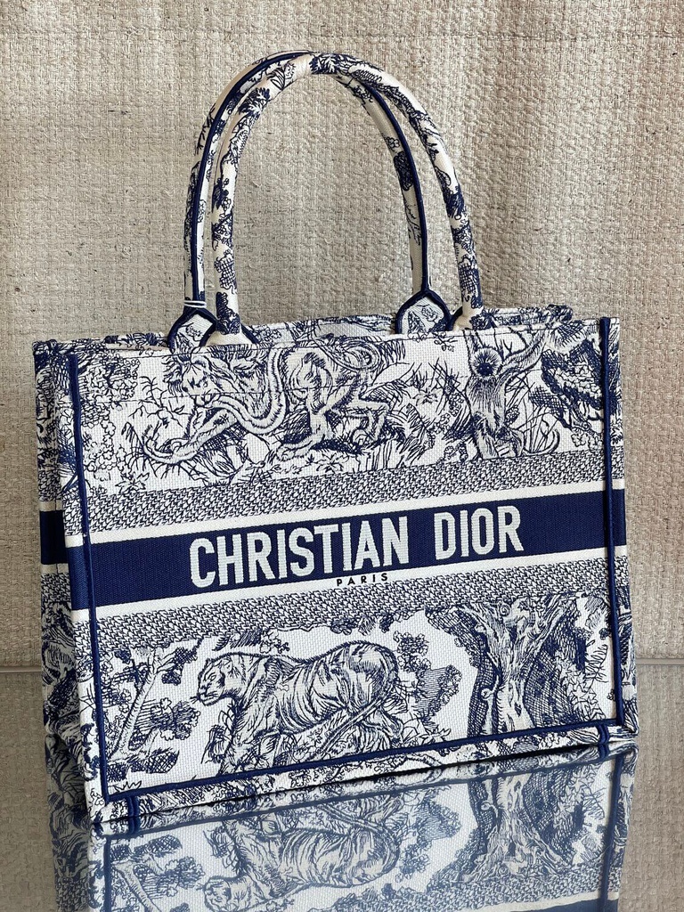 DIOR Book Tote Toile de Jouy Embroidery Medium