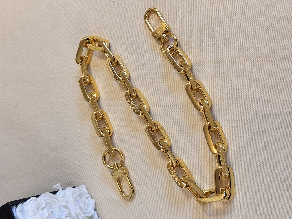 Kettengurt chain Coussin PM gold