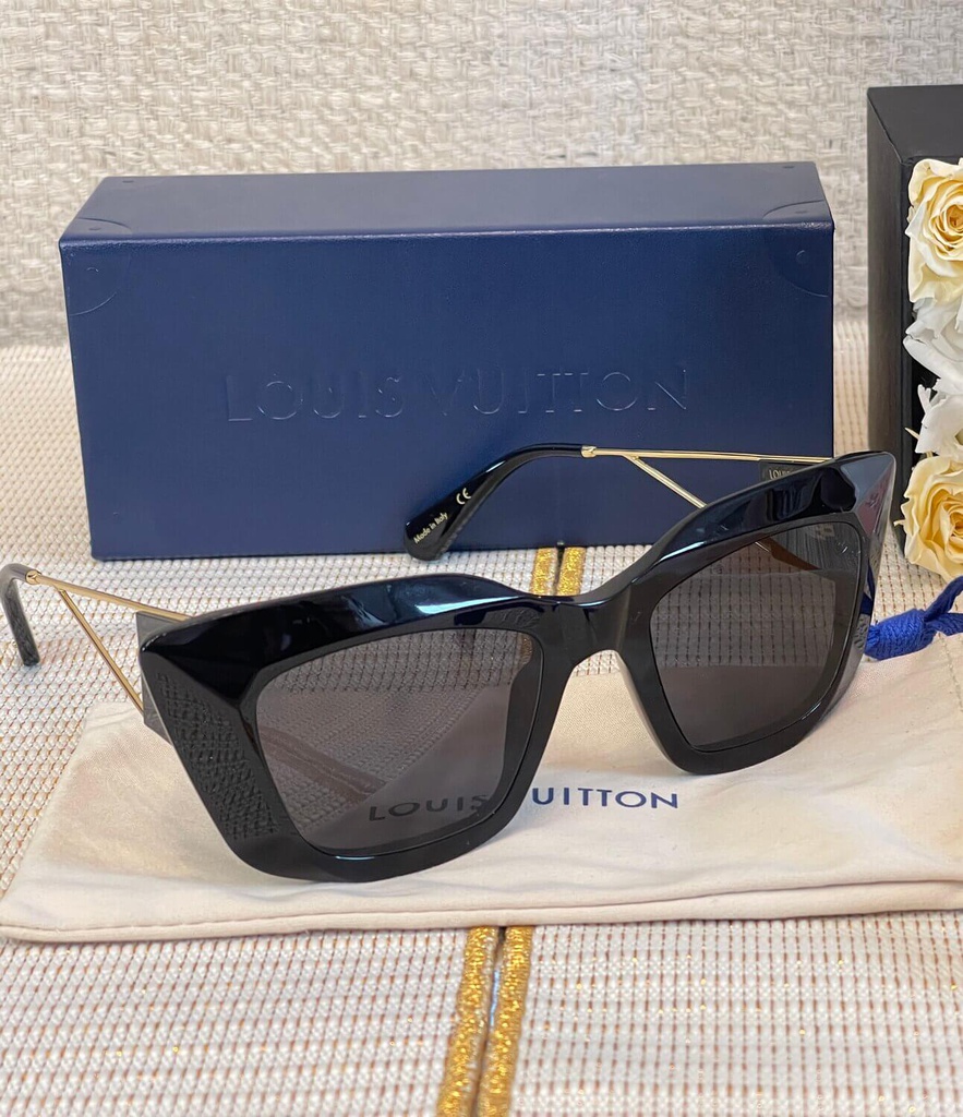 Louis Vuitton, Accessories, Louis Vuitton Arizona Dream Sunglasses Pink