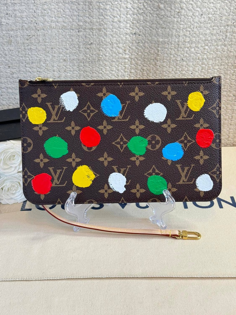 Pouch Mono Kusama dots