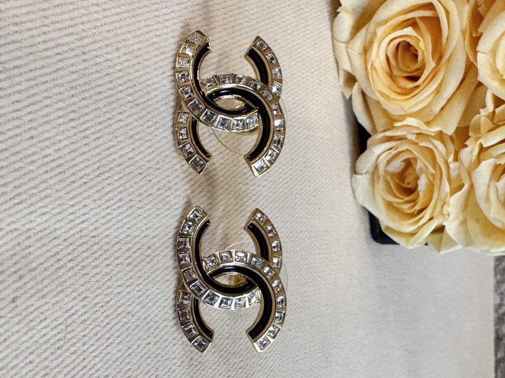 CHANEL earrings CC crystals