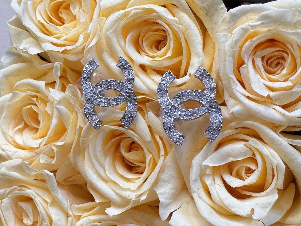 Chanel earrings crystals