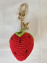 bagcharm strawberry Crochet