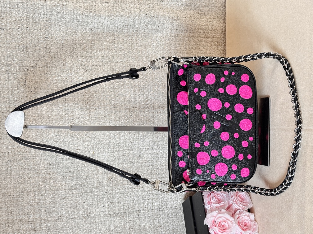 Multi Pochette Accessoires KUSAMA
