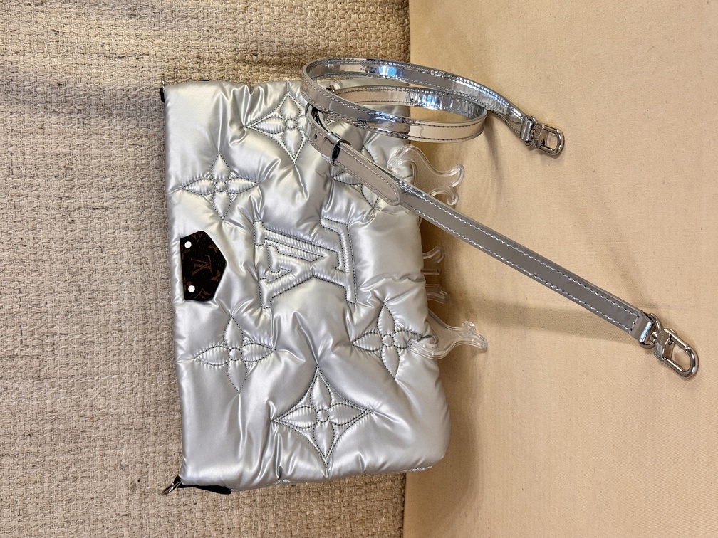 Pochette PILLOW groß silber