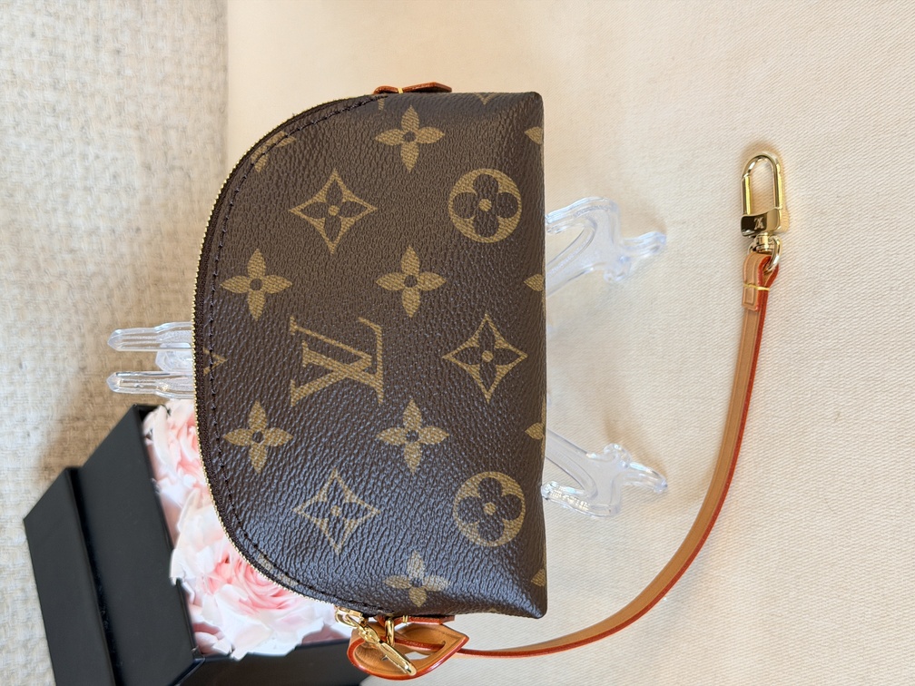 Kosmetiktäschchen Monogram